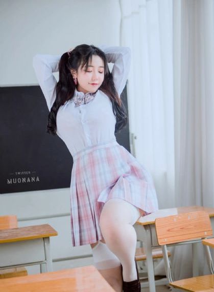 妺妺和我裸睡玩我下面的视频_超清免费全集观看