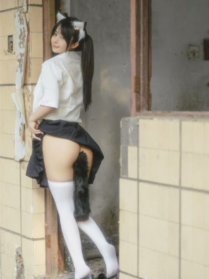 女总裁光着翘臀挨打_BD韩语高清完整版播放
